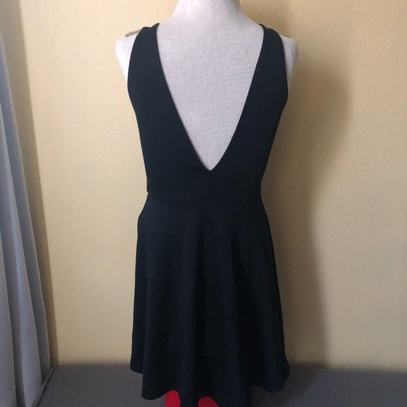 H&M Black Dress - Picture 4 of 8